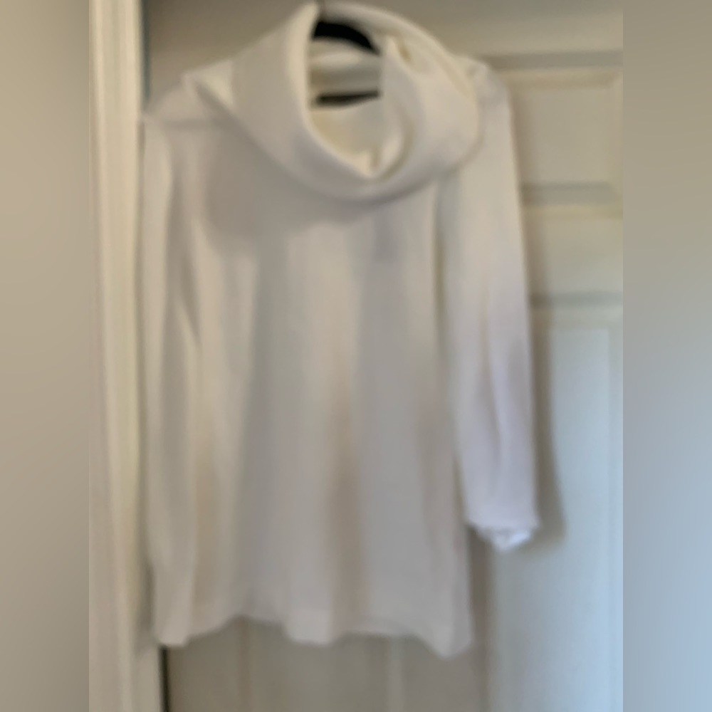 New with tags women’s turtleneck sweater